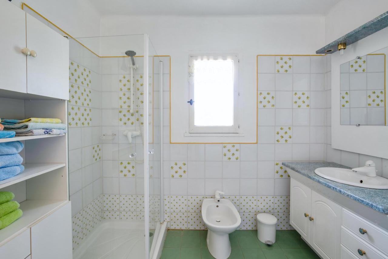 Villa Charmante A La Tour-D'Aigues Avec Piscine Privee Esterno foto