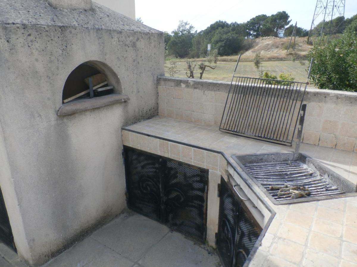 Villa Charmante A La Tour-D'Aigues Avec Piscine Privee Esterno foto